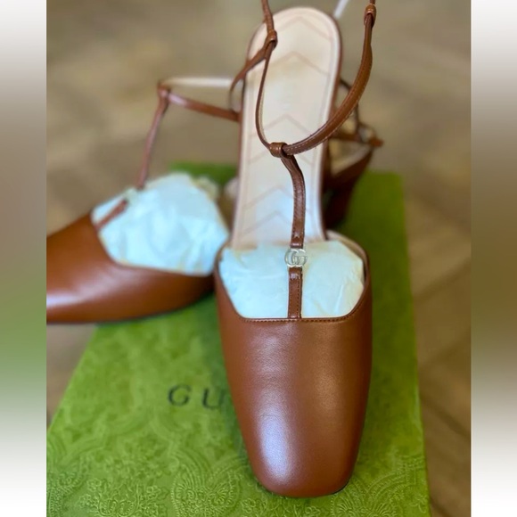 NIB GUCCI LIMITED EDITION LEATHER SANDALS SIZE 40.5 - Picture 1 of 9